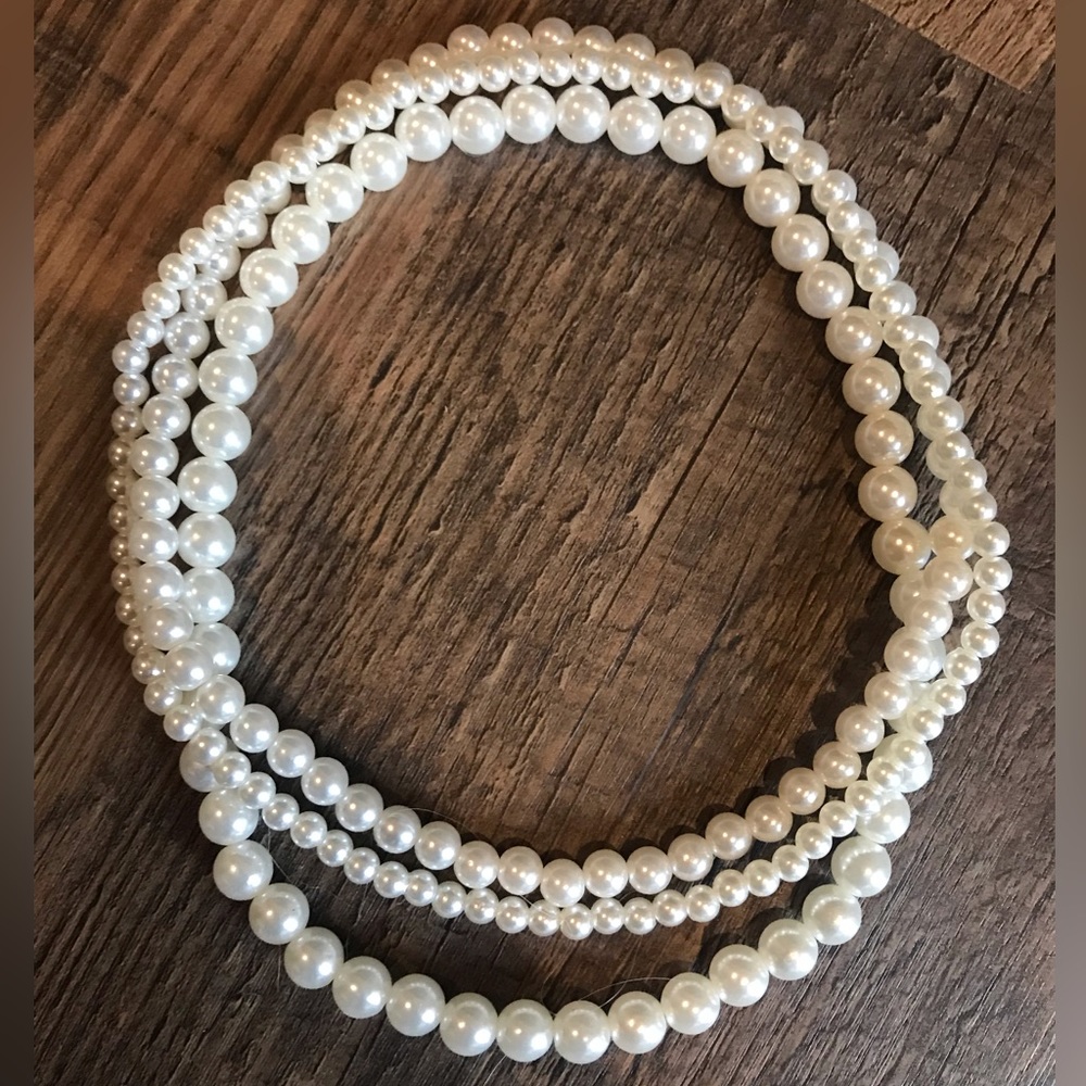 Elastic Faux Pearl Necklaces